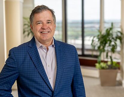 Photo of Jeffrey E. Oleynik